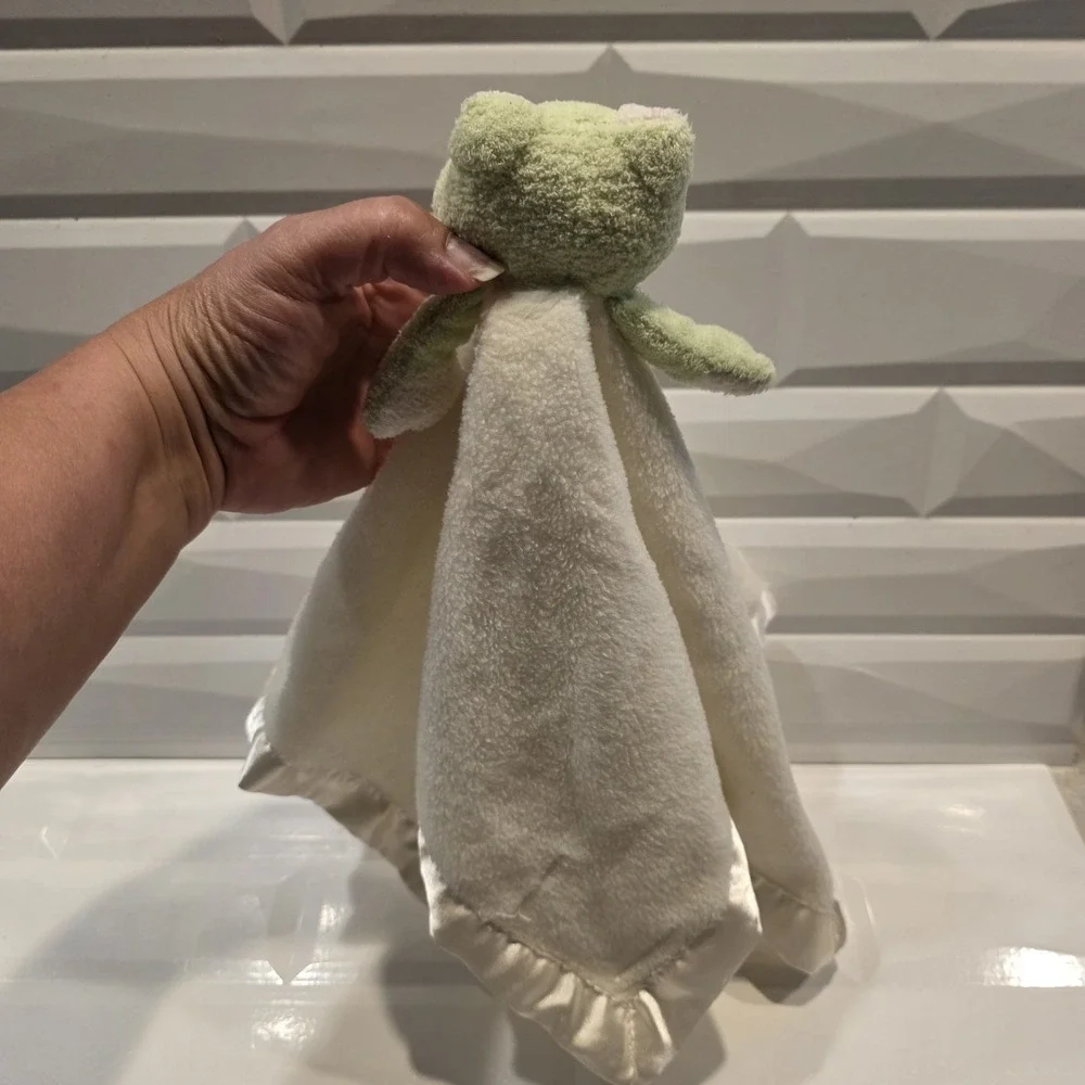 Blankets and Beyond‎ Lovey Plush Frog Security Blanket Green Satin Edge Nunu